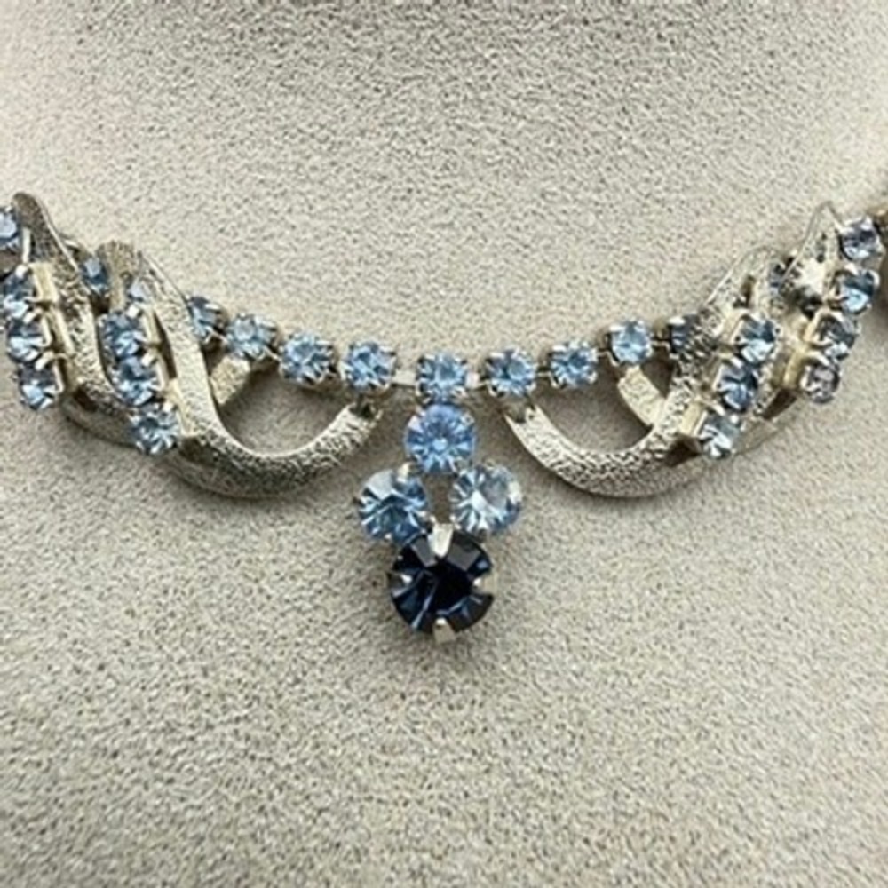 Vintage Estate Silver Tone Blue Glass Rhinestone Choker Necklace MCM 13 - 14"